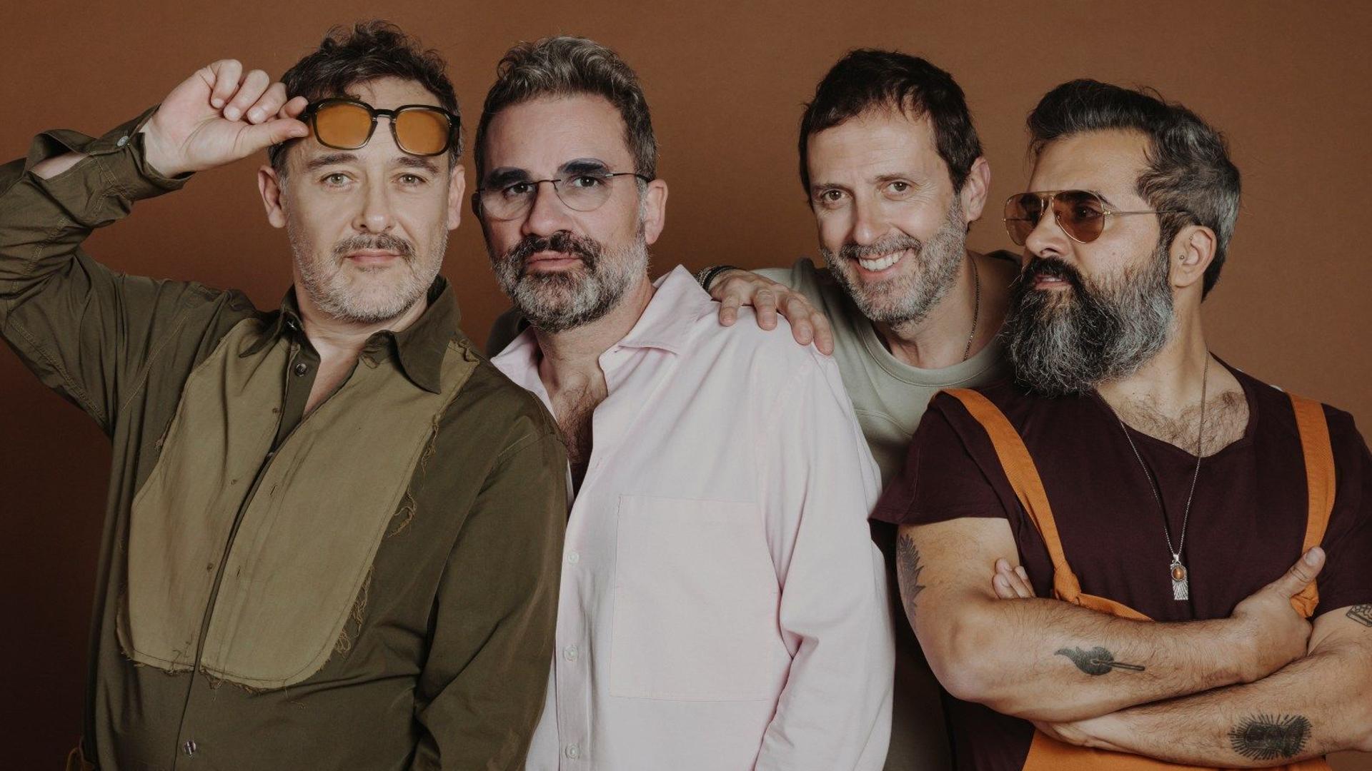 Love Of Lesbian Nos Suman A Su Emotivo Ej Rcito De Salvaci N La Verdad